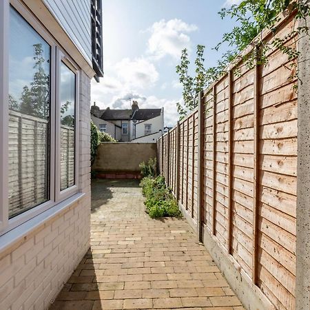 2 Bedrooms Serviced Apartment Excel Exhibition Centre, O2 Arena, Stratford Olympic City, Forest Gate, Central London Eksteriør billede