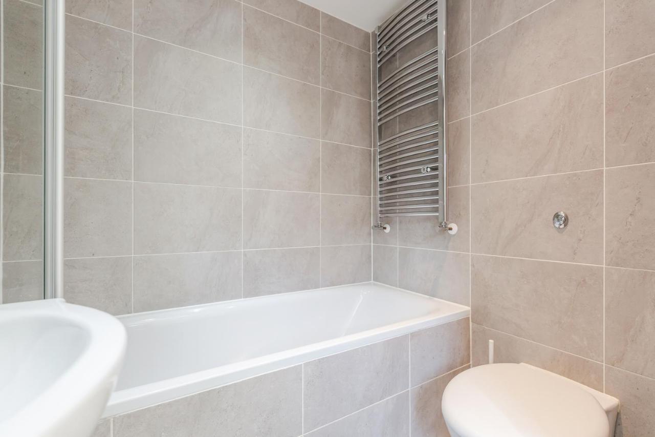 2 Bedrooms Serviced Apartment Excel Exhibition Centre, O2 Arena, Stratford Olympic City, Forest Gate, Central London Eksteriør billede